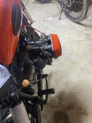 Motosikletlər: Kafe-reyser üslublu klassik motosiklet – fərdi layihə - Rəng — 5