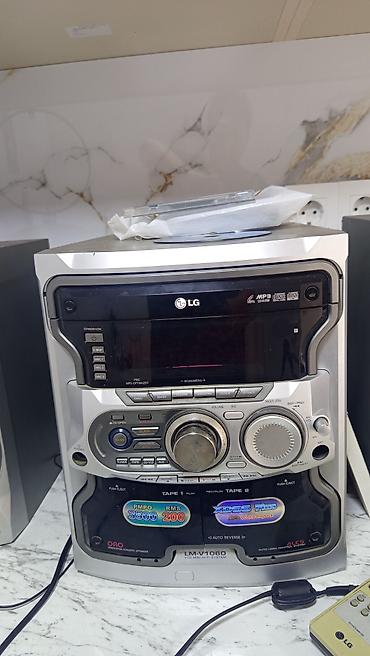 Minidisk və disk pleyerlər: LG firması orginal 3 disk yeri aux var mikrafon yeri var işlək — 1