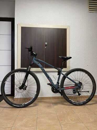 Велосипеды: Trinx m1000 pro Характеристики: 29 размер колеса скоростя до 10 б/у