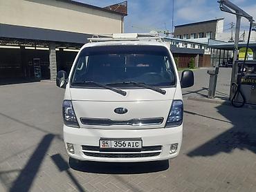 KIA Bongo III — легкий грузовик с открытым бортом. Основные