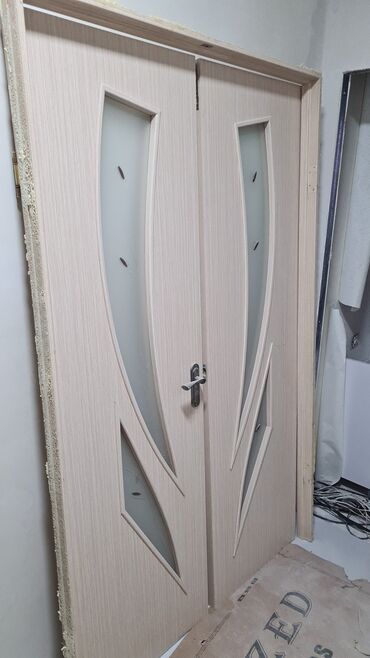 деловая папка: Ички эшик айнек менен, түсү - Саргыч боз, 200 * x 120 см, Колдонулган