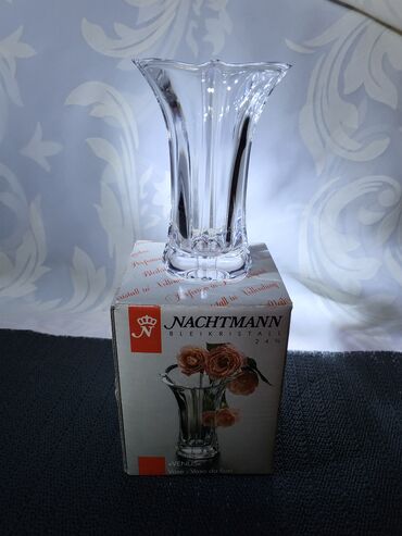 Vaze i saksije: Vaza, Novo na lalafo.rs — 4 Vaze i saksije: Vaza, Novo — 4