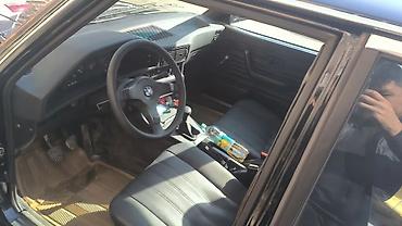bud e9: BMW 5 series: 1984 г., 3 л, Механика, Бензин, Седан — 6