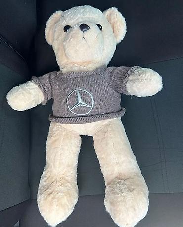 ceburaska oyuncaq: Oyuncaq ayı – Mercedes loqolu sviterli - Material: yumşaq plyuş — 2