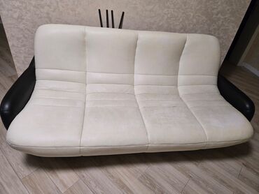 Divanlar: Divan, İşlənmiş, Dəri