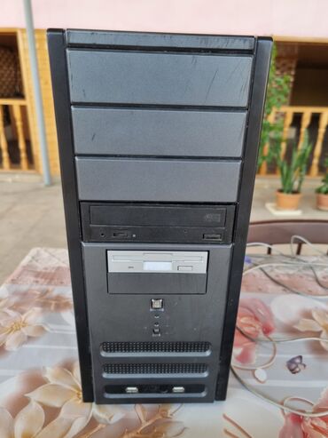 детский компьютер: Ofis masaüstü kompüteri Ana kart: Gigabyte GA-8I945GZME-RH Prosessor