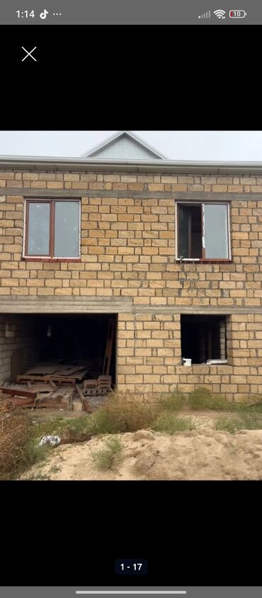 Həyət evləri və villaların satışı: Satılır: iki mərtəbəli yarımçıq tikili və həyətyanı sahə - Tikintisi — 17