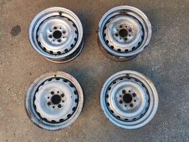 Auto delovi: Felne celicne Lada 7 Riva 13" br. 1-4. Polovne, ocuvane. Skinute sa — 2