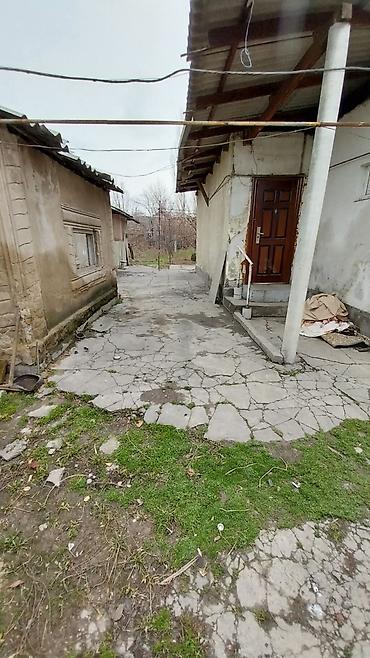 Продажа коттеджей и домов: Срочно продаю дом, Абдраева-Месароша ( район Кызыл-Аскера! ), участок — 1