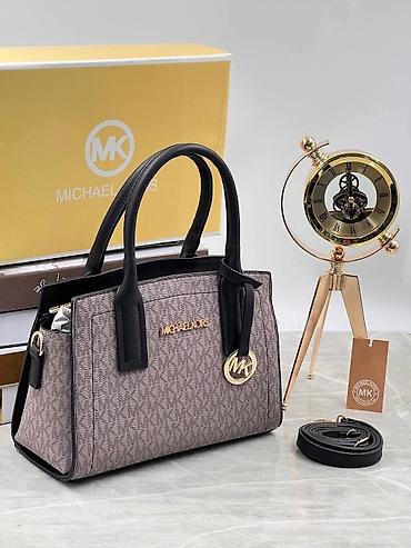 Torbe: 1 klasa kopije
Cena 5300 din — 4