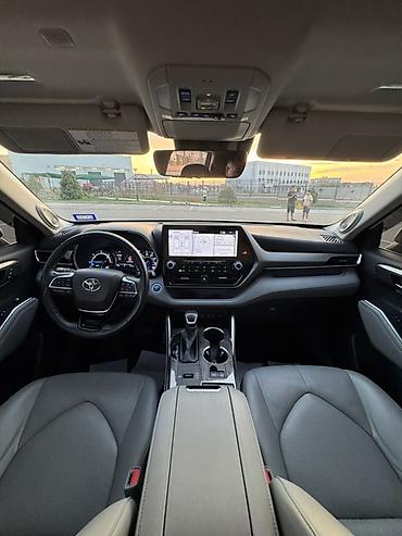 калыб: Toyota Highlander: 2020 г., 2.5 л, Автомат, Гибрид, Кроссовер — 9