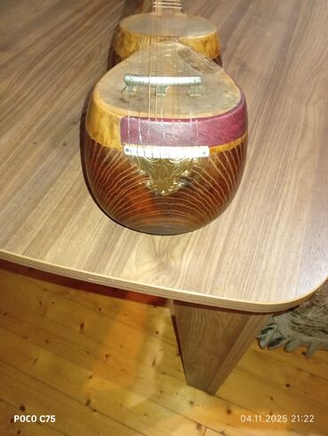 инстасамка концерт баку: Tar – milli simli musiqi aləti - Klassik Azərbaycan tarı, iki gövdəli