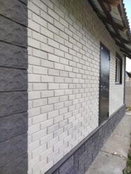 Фасадные плиты Сары-Таш (Травертин): ФАСАДНЫЙ КЛИНКЕР 
камин на Фундамент — 16