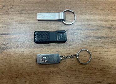 Модемы и сетевое оборудование: Флеш карта 16 ГБ, USB порт