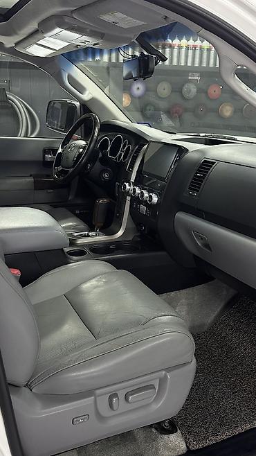 Toyota: Toyota Sequoia: 2010 г., 5.7 л, Автомат, Газ, Внедорожник — 8