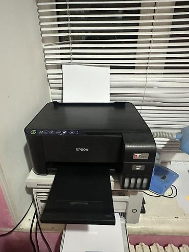 Встроенная СНПЧ) Состояние: как новое Продаю струйное МФУ Epson