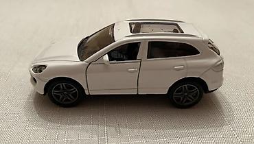 Oyuncaq nəqliyyat: Ağ rəngli metal oyuncaq SUV model avtomobil - Material: die-cast — 4