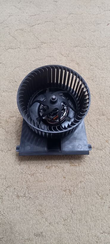Вентиляторы: Вентилятор Volkswagen 2001 г., Б/у, Оригинал, Германия