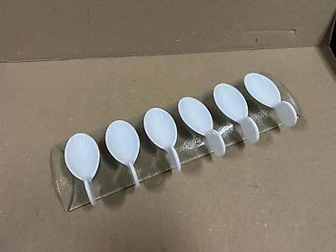 Ostala kuhinjska oprema: Set porcelanskih kašika za serviranje predjela – 6 komada - Dizajn za — 4