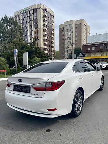 Lexus: Lexus ES: 2016 г., 2.5 л, Вариатор, Гибрид, Седан — 3