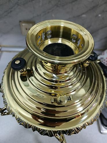 antik samovar alıram: Məhsul: Qızılı rəngində Qədimi 1880 il kömür/soba tipli samovar — 2