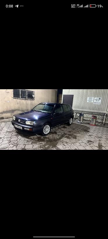 Volkswagen: Volkswagen Golf: 1993 г., 1.8 л, Механика, Бензин, Хэтчбэк — 1