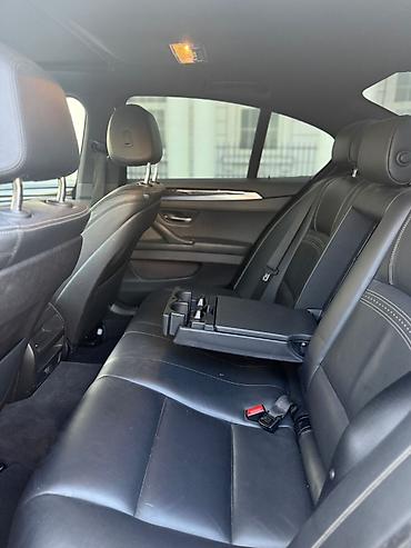 for x5 magic: BMW 5 Series (F10) sedan – M paketli görünüş və zəngin təchizat — 10