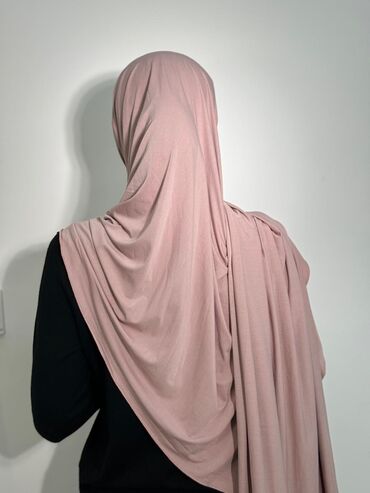 Baş geyimləri: Hicab. Şal. Materialı California. Hər model şal və hicablarımız