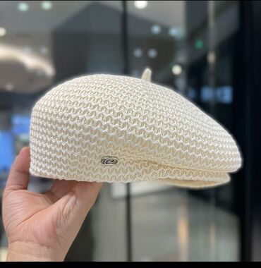 шорта фудболка: Летний вязаный берет/кепи айвори. - Материал: трикотажная пряжа с