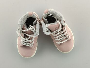 buty reebok czarne wysokie: Buciki niemowlęce, 20, stan - Idealny