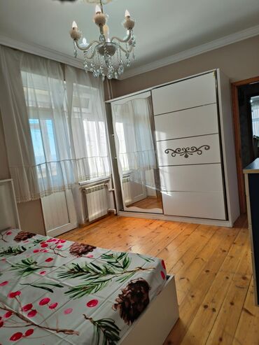 Uzunmüddətli kirayə mənzillər: Əhmədlidə Zərifə parkı ilə Gənclər parkı kəsişməsində 9 mərtəbəli -da lalafo.az — 2 Uzunmüddətli kirayə mənzillər: Əhmədlidə Zərifə parkı ilə Gənclər parkı kəsişməsində 9 mərtəbəli — 2