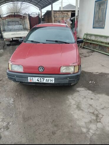 Volkswagen: Volkswagen Passat: 1991 г., 1.8 л, Механика, Бензин, Универсал