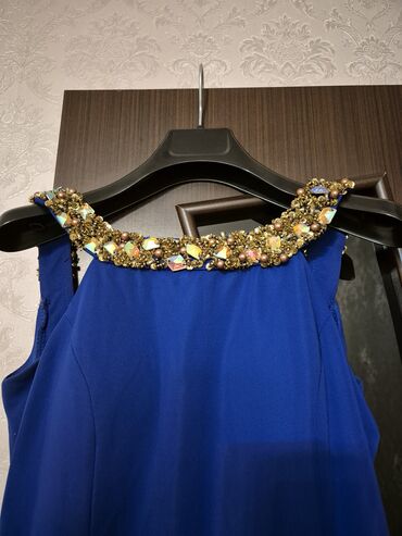 Ziyafət donları: Zərif qara axşam/gecə libası - Model: uzun, A-kəsimli, qollu (qısa — 7