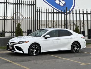 арзан машина мерс: Toyota Camry: 2019 г., 2.5 л, Автомат, Бензин, Седан
