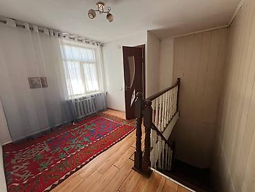 Үйлөр: Продается срочно кирпичный 2-этажный дом (140 м²) на 3 сотках со всеми — 2