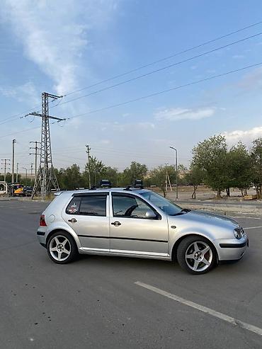 эмблема ауди: Volkswagen Golf: 2002 г., 2 л, Механика, Бензин — 4