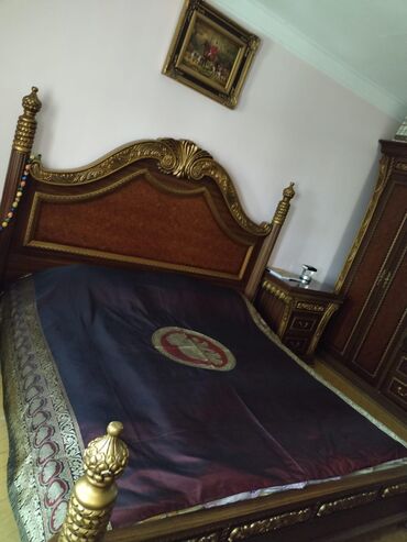 турецкая мягкая мебель в баку: Двуспальная кровать, Комод, Трюмо, 2 тумбы, Азербайджан, Б/у