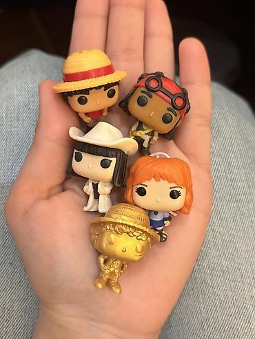 oyuncaq masin: GOLDEN LUFFY BARTER EDILIR !! Məhsul: Funko Pop üslublu mini — 1
