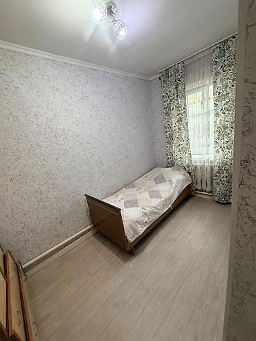 хозблок: Продается домв доме 5 комнаты, зал,санузел, кухня, в доме полы — 10