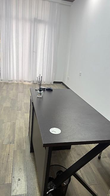 islenmis masa: İşlənmiş, İşçi üçün, Dördbucaq masa — 4