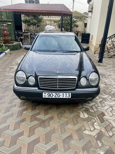 mersedes 230: Mercedes-Benz E 230: 2.3 l | 1995 il Sedan