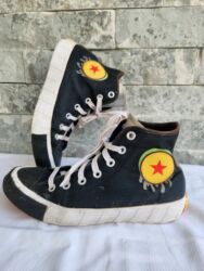 Women's Sneakers and athletic shoes: Converse, 38.5 — 1