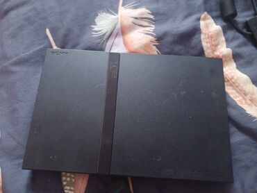 playstation 2 en ucuz: Salam plastiyon 2,heç işdənilmiyib 50 azn dəqiq alicilar narahat