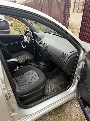 subaru 2004: Skoda Fabia: 2006 г., 1.2 л, Механика, Бензин, Хэтчбэк — 4