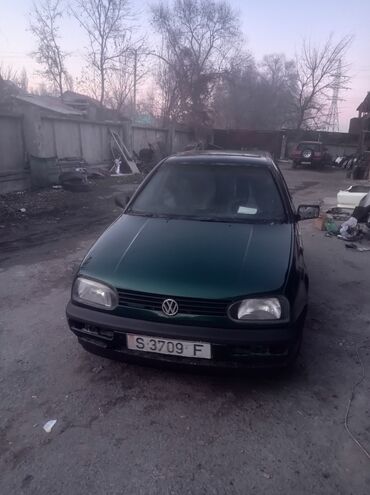 volkswagen golf хэтчбек: Volkswagen Golf: 1992 г., 1.8 л, Механика, Бензин, Хэтчбэк