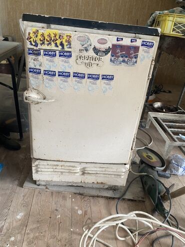 Кухонные вытяжки: Sovet istehsalı “САПАТОР”/“САРАТОВ” markalı məişət soyuducusu. Vintage