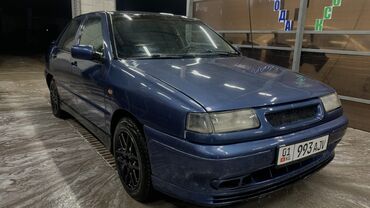 авто завот: Seat Toledo: 1999 г., 1.6 л, Механика, Газ, Седан
