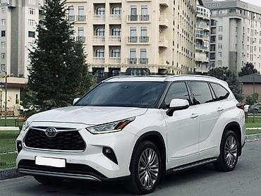 300 000: Toyota Highlander: 2022 г., 2.5 л, Автомат, Гибрид, Внедорожник — 1