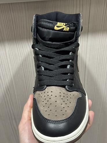 Кроссовки и спортивная обувь: ОРИГИНАЛ ОРИГИНАЛ ОРИГИНАЛ 43 размер не ношеные не носил НОВЫЕ По — 8