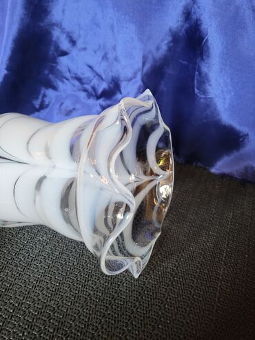 Vaze i saksije: Vaza, Staklo, bоја - Šareno, Novo na lalafo.rs — 8 Vaze i saksije: Vaza, Staklo, bоја - Šareno, Novo — 8